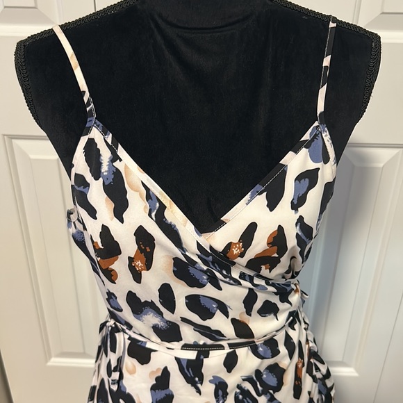 Animal Print Wrap Dress - Picture 3 of 4